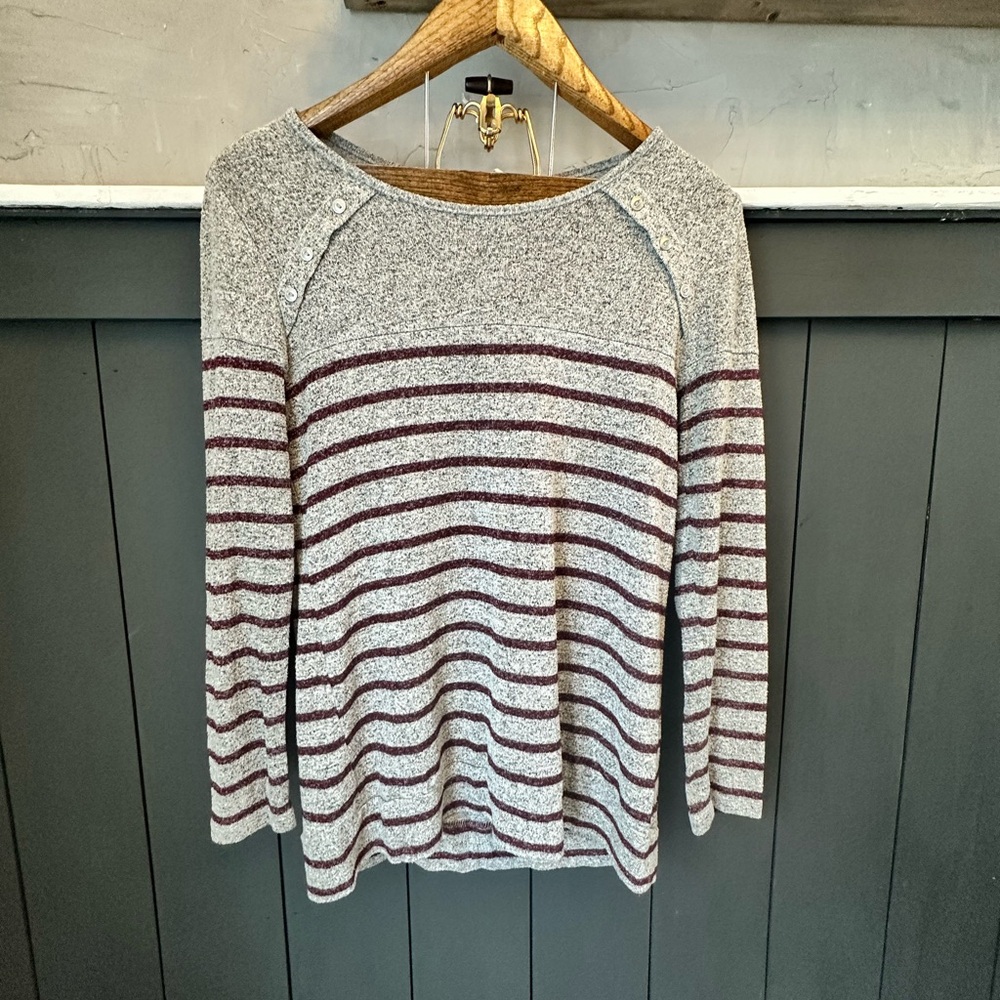Market &‎ Spruce Striped Gray and Burgundy Sweater Long Sleeve Soft Cozy sz Med